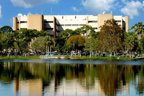 An exterior photo of the C.W. Bill Young VA Medical Center on the main campus in St. Petersburg, Florida